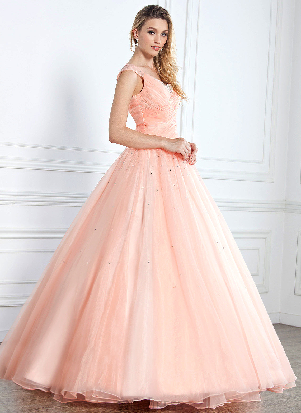 Ruffle Prom Dresses Hillary Sequins With Floor-Length Ball-Gown/Princess V-neck Organza Beading