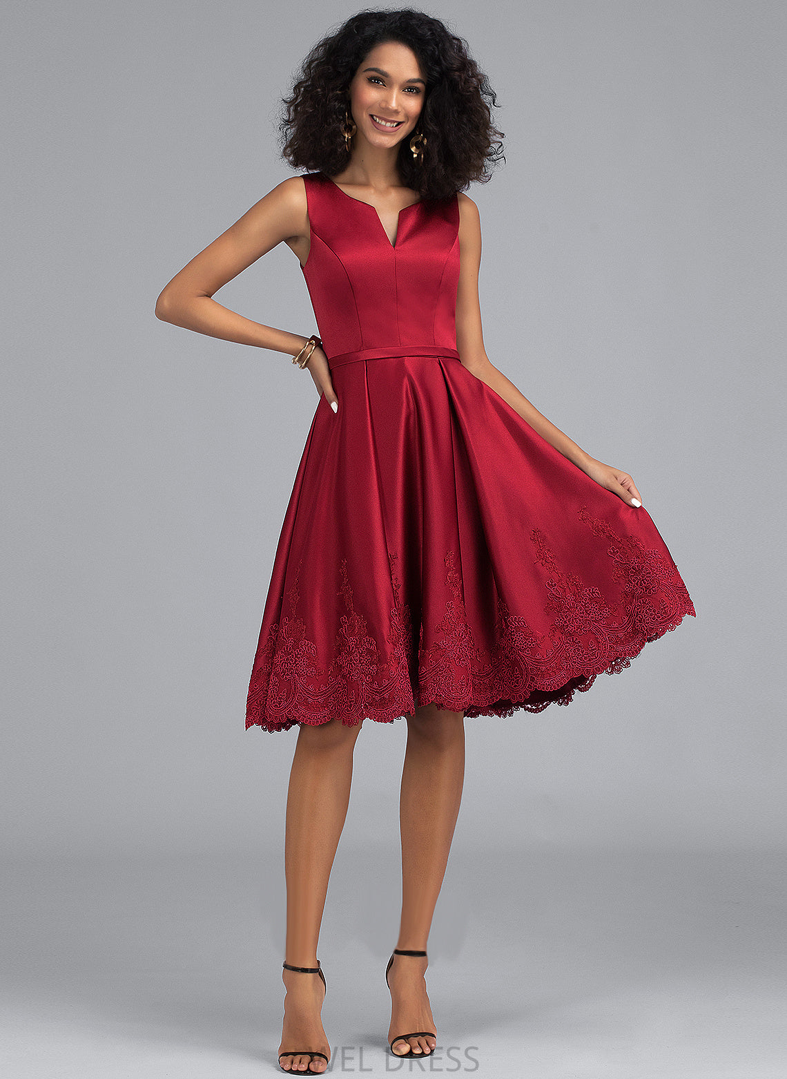 Knee-Length Homecoming Dresses A-Line Dress Satin Lace With V-neck Riley Appliques Homecoming
