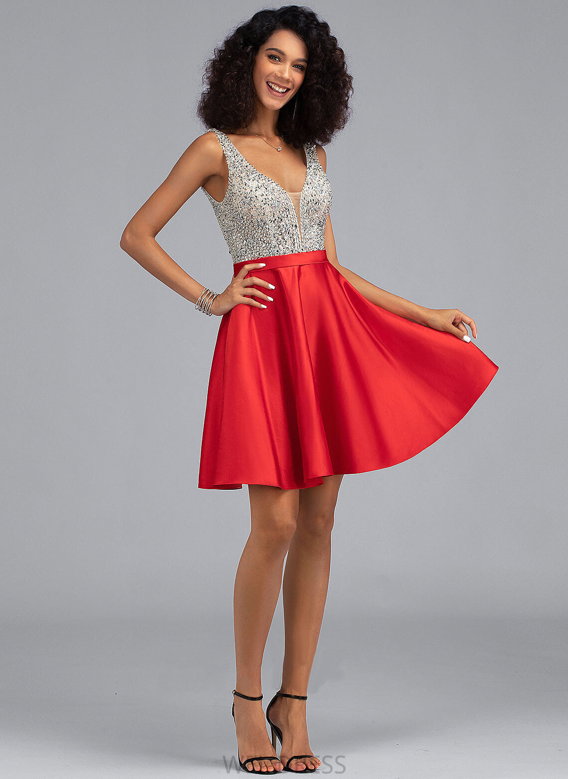 Satin Pockets Beading V-neck Short/Mini Homecoming Dresses Dress Homecoming Leanna A-Line Sequins With