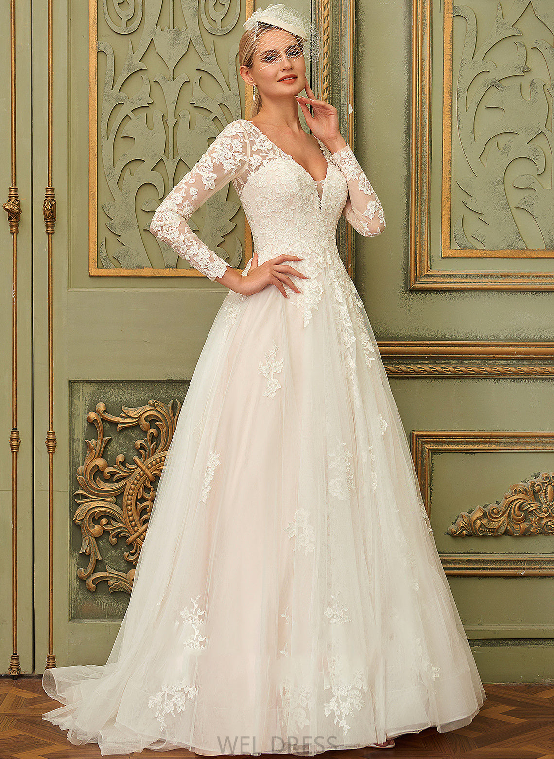 Lace Dress Ball-Gown/Princess Tulle Wedding V-neck Train Sweep Shirley Wedding Dresses