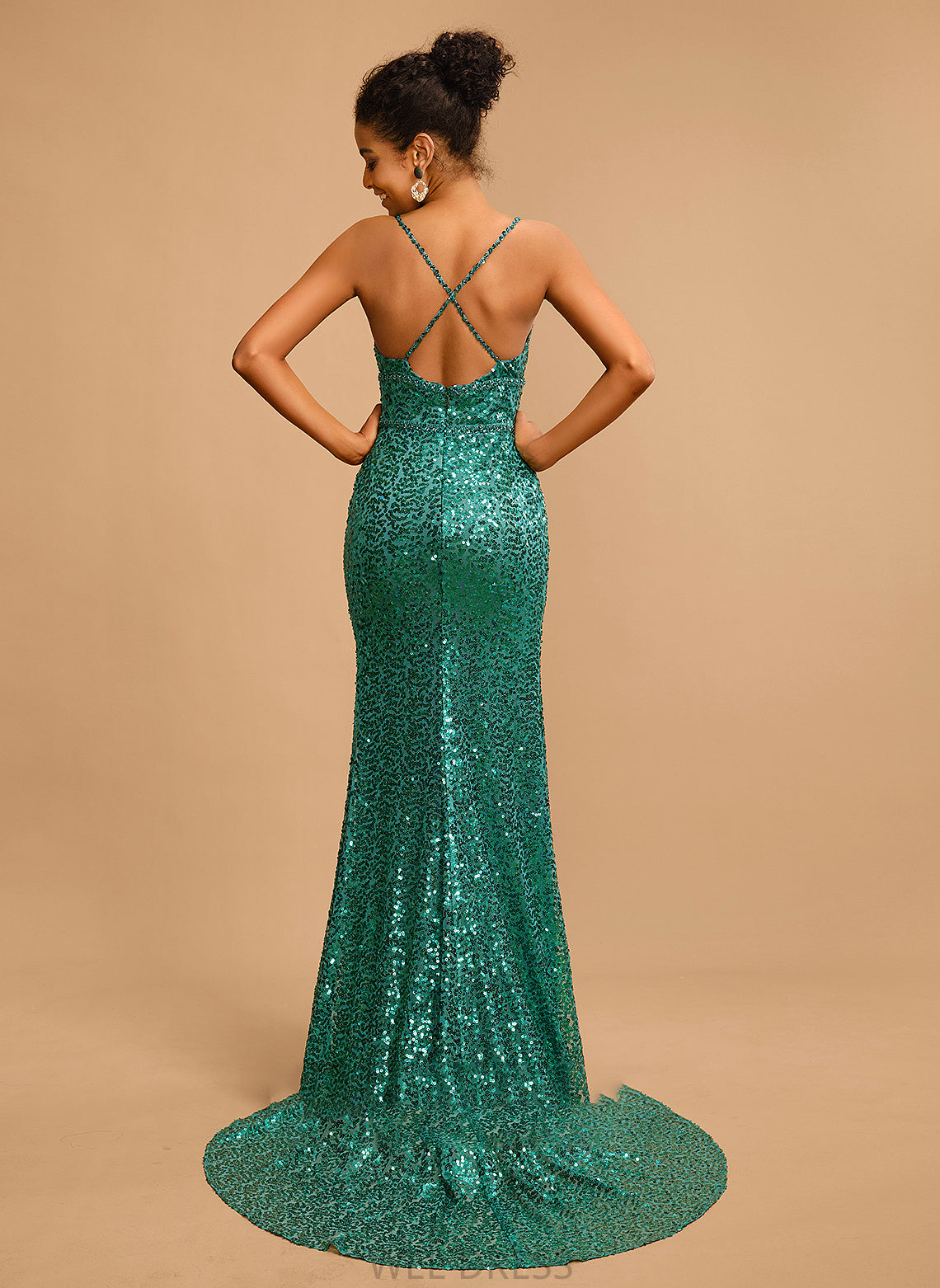 Madelynn Sequined Trumpet/Mermaid Floor-Length With Prom Dresses V-neck Sequins Beading