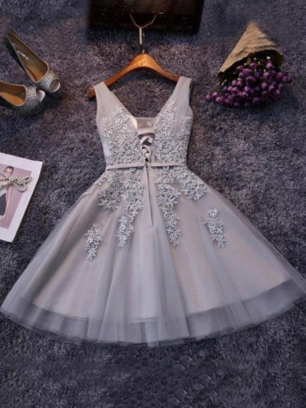 Juliana A-Line/Princess Sleeveless Homecoming Dresses Straps Tulle Applique Short/Mini Dresses